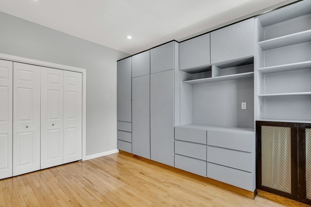 1706 Commonwealth Ave # 21