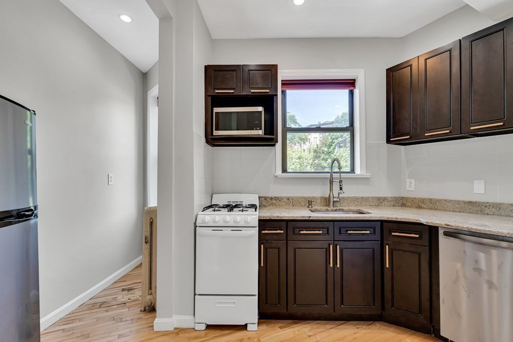1706 Commonwealth Ave # 21