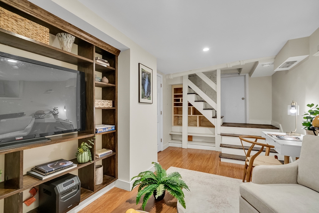 631 Chestnut Hill Ave # 631