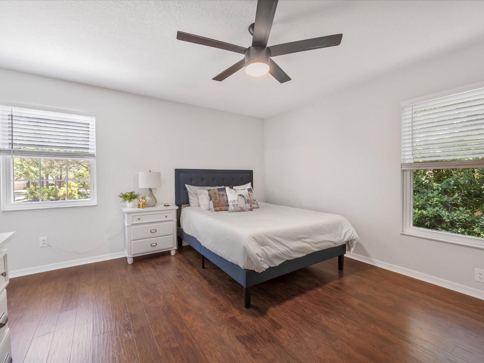 226 RINGWOOD DR