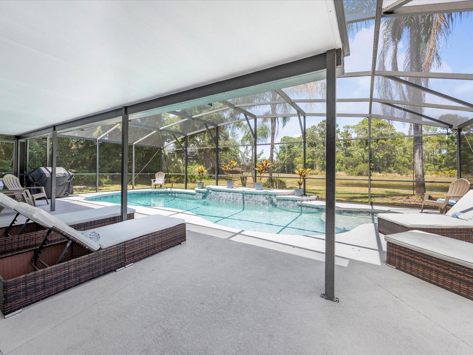 226 RINGWOOD DR