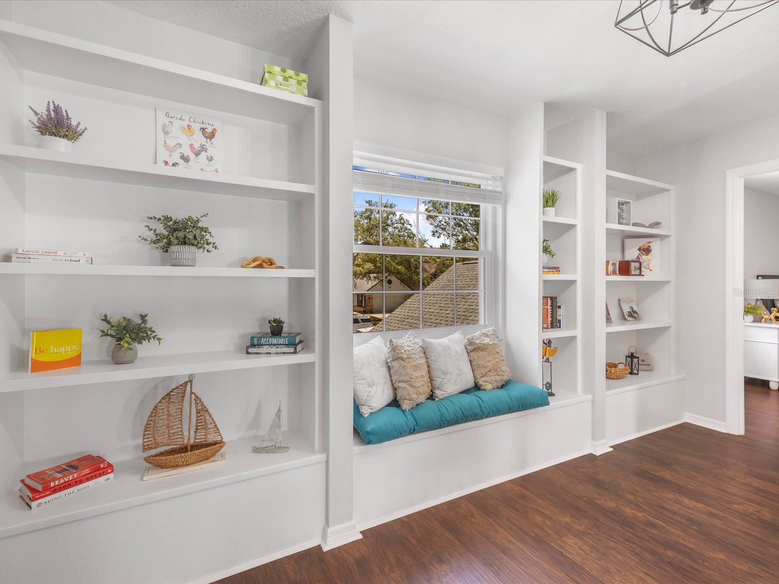 226 RINGWOOD DR