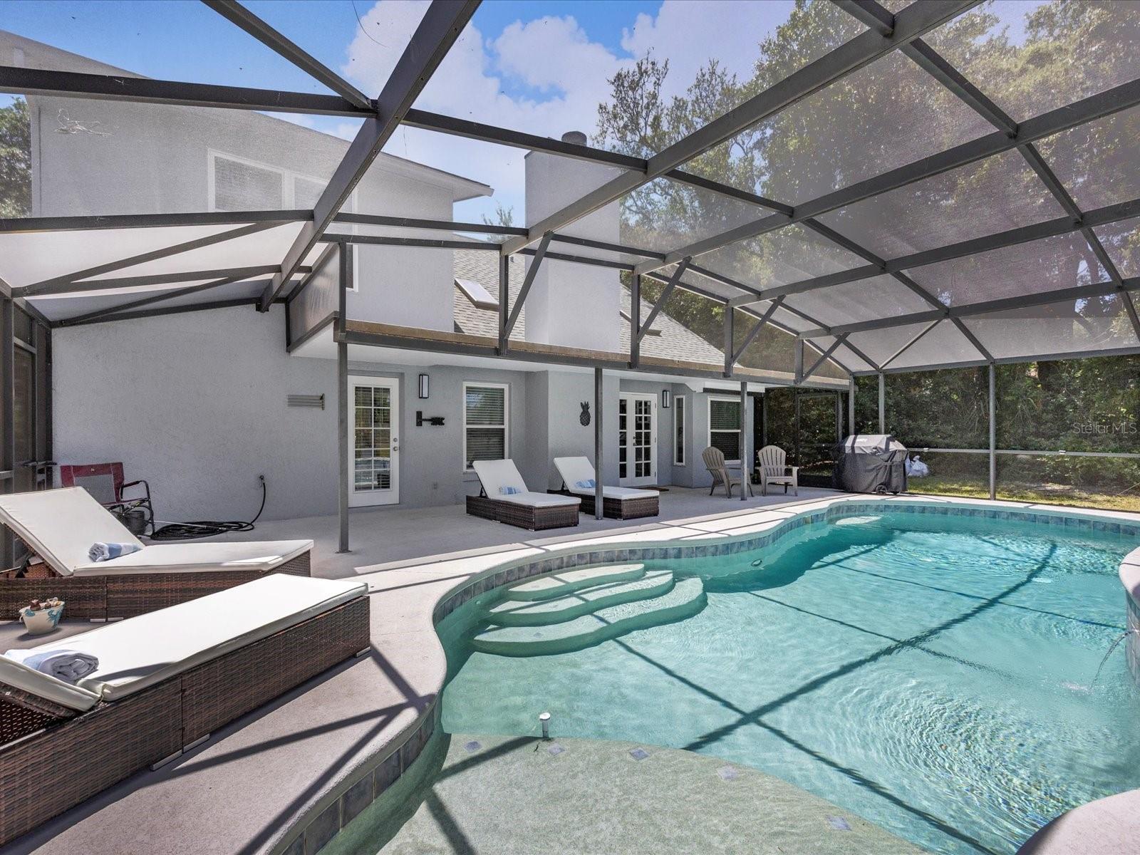 226 RINGWOOD DR