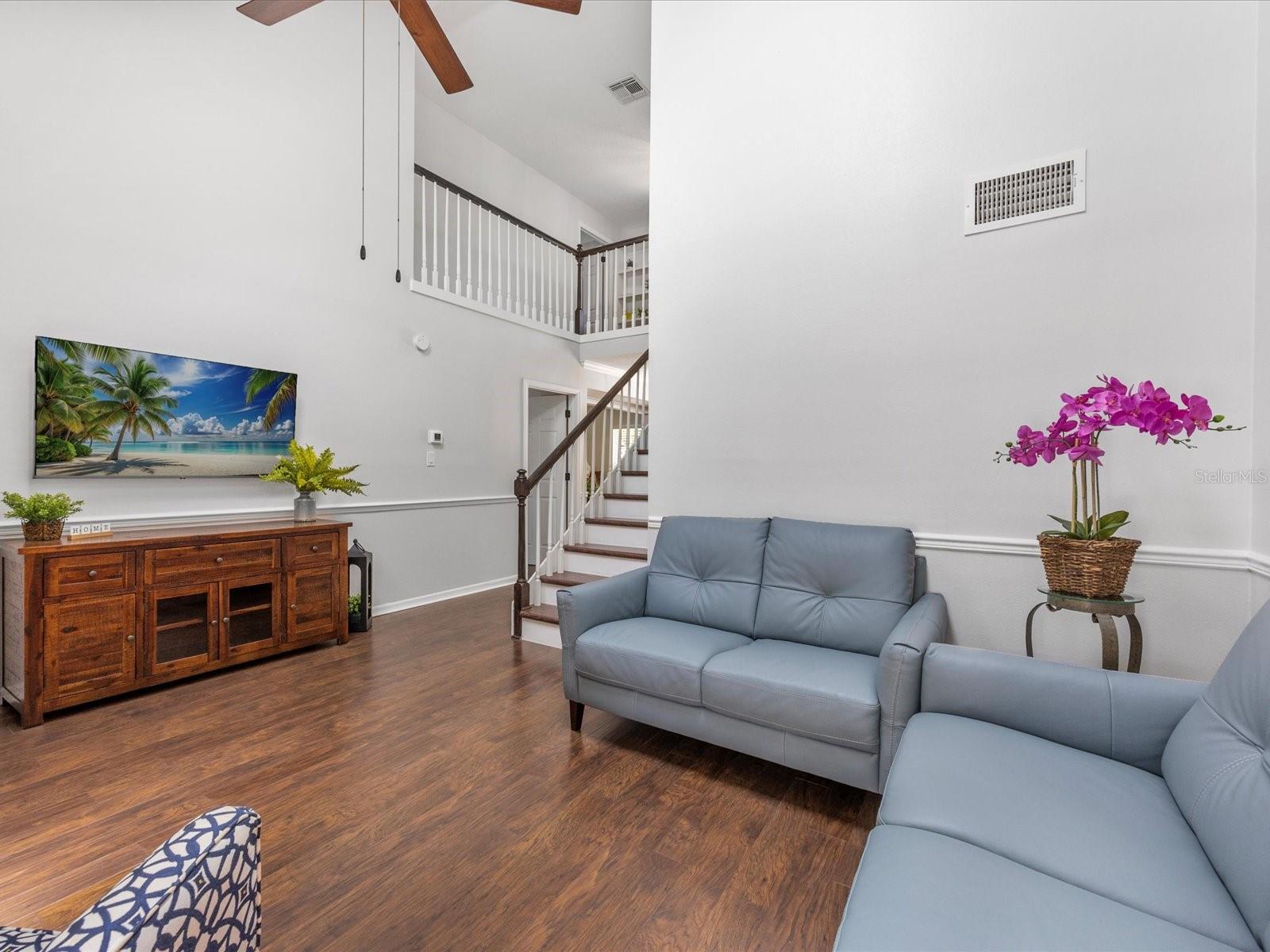 226 RINGWOOD DR
