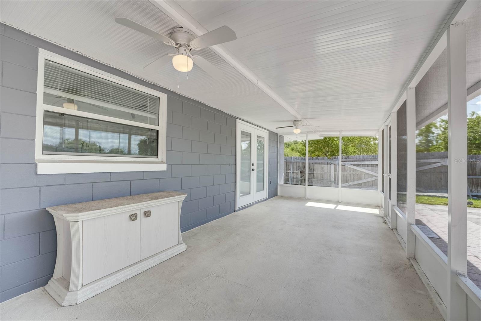 2736 SHANNON RD