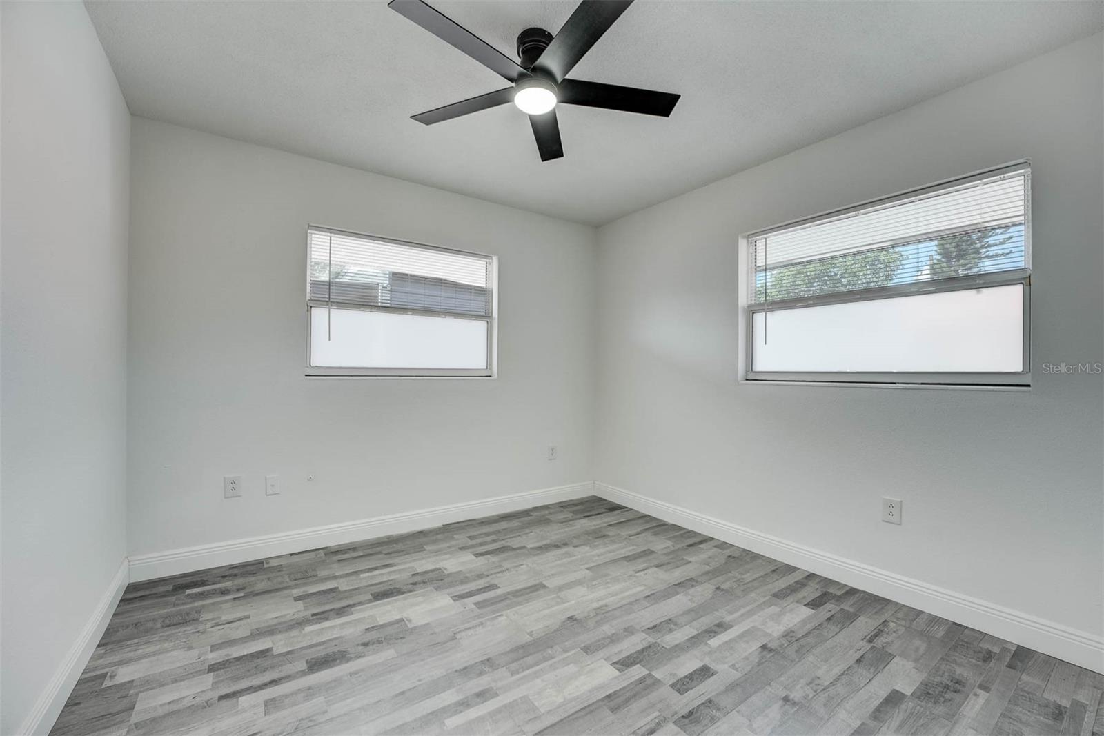 2736 SHANNON RD