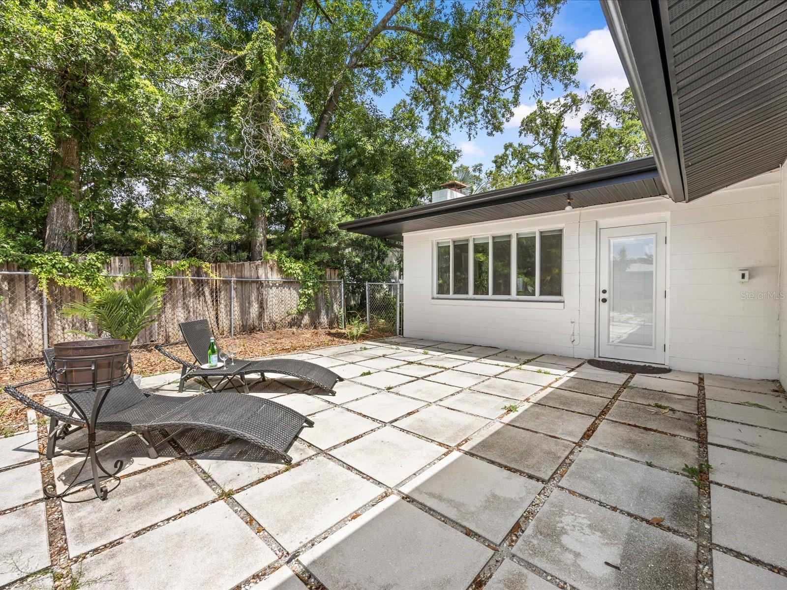 2244 BROOKSHIRE AVE