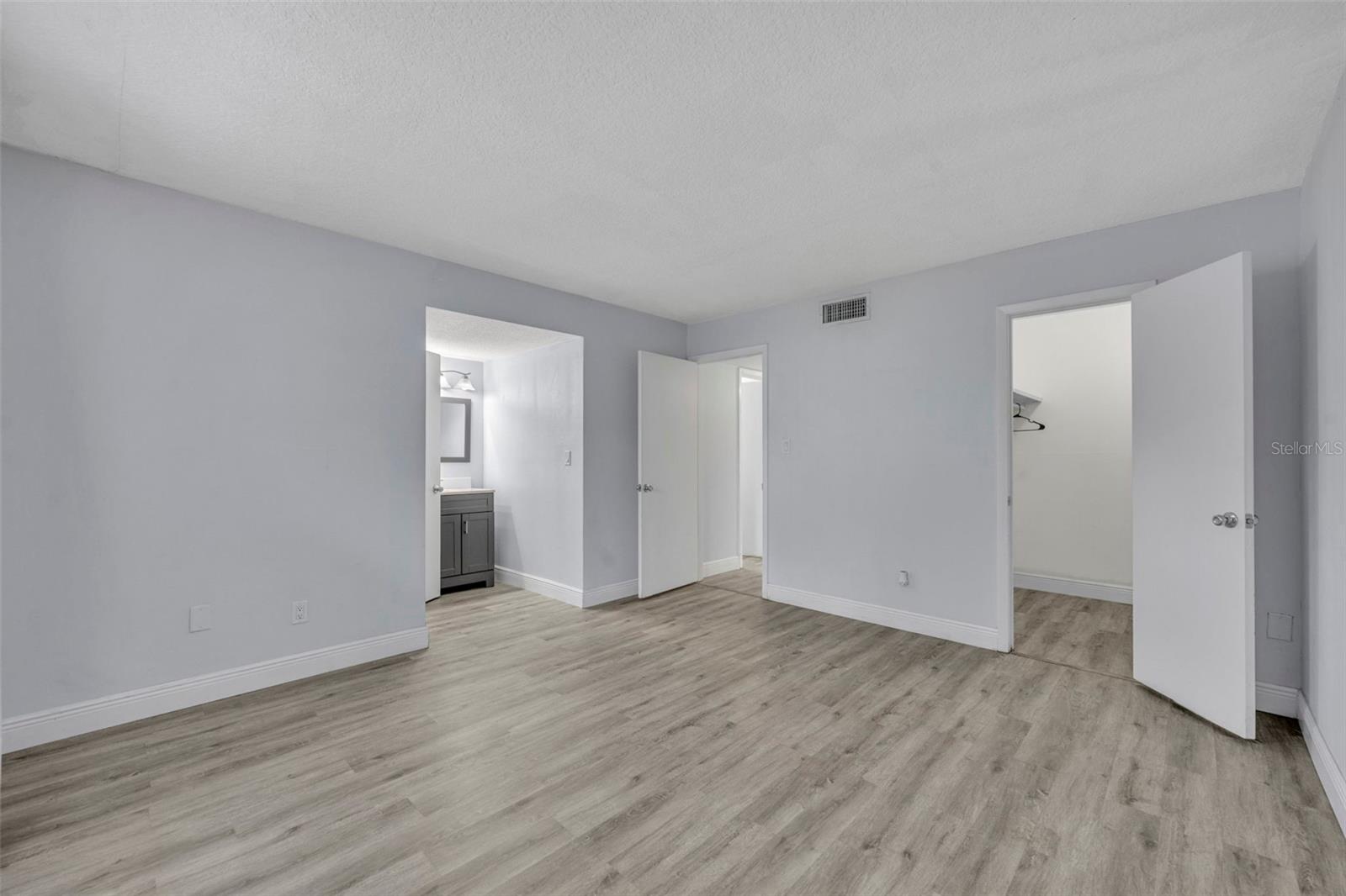 200 SAINT ANDREWS BLVD #1901