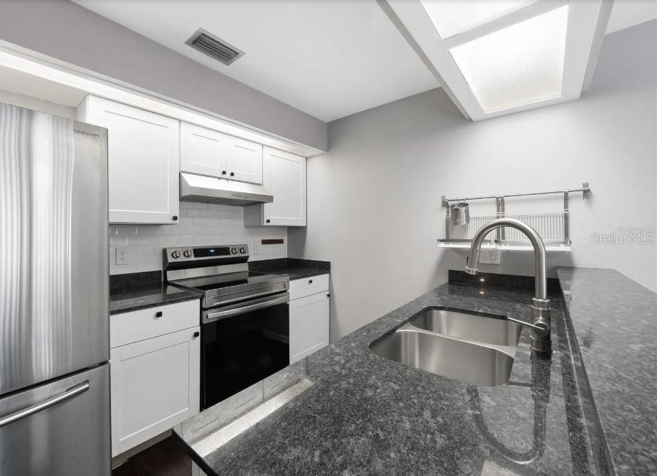 2340 SUN VALLEY CIR #2340