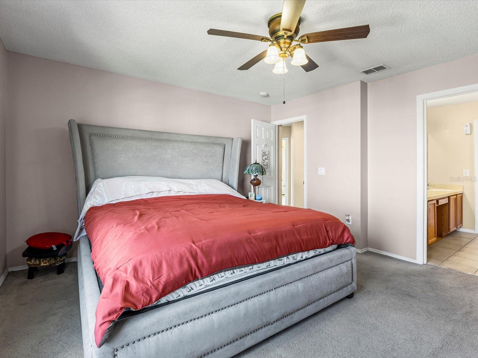 1220 HEATHER LAKE DR