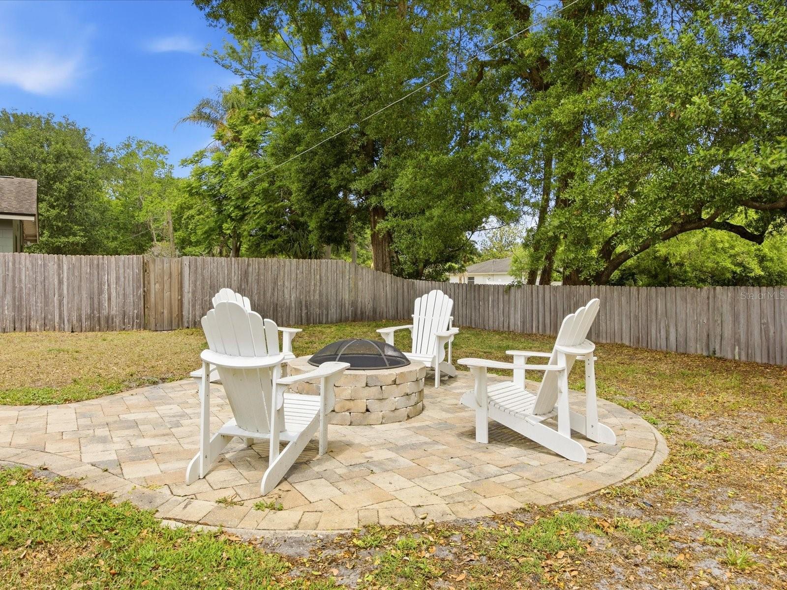 616 FITZWALTER DR