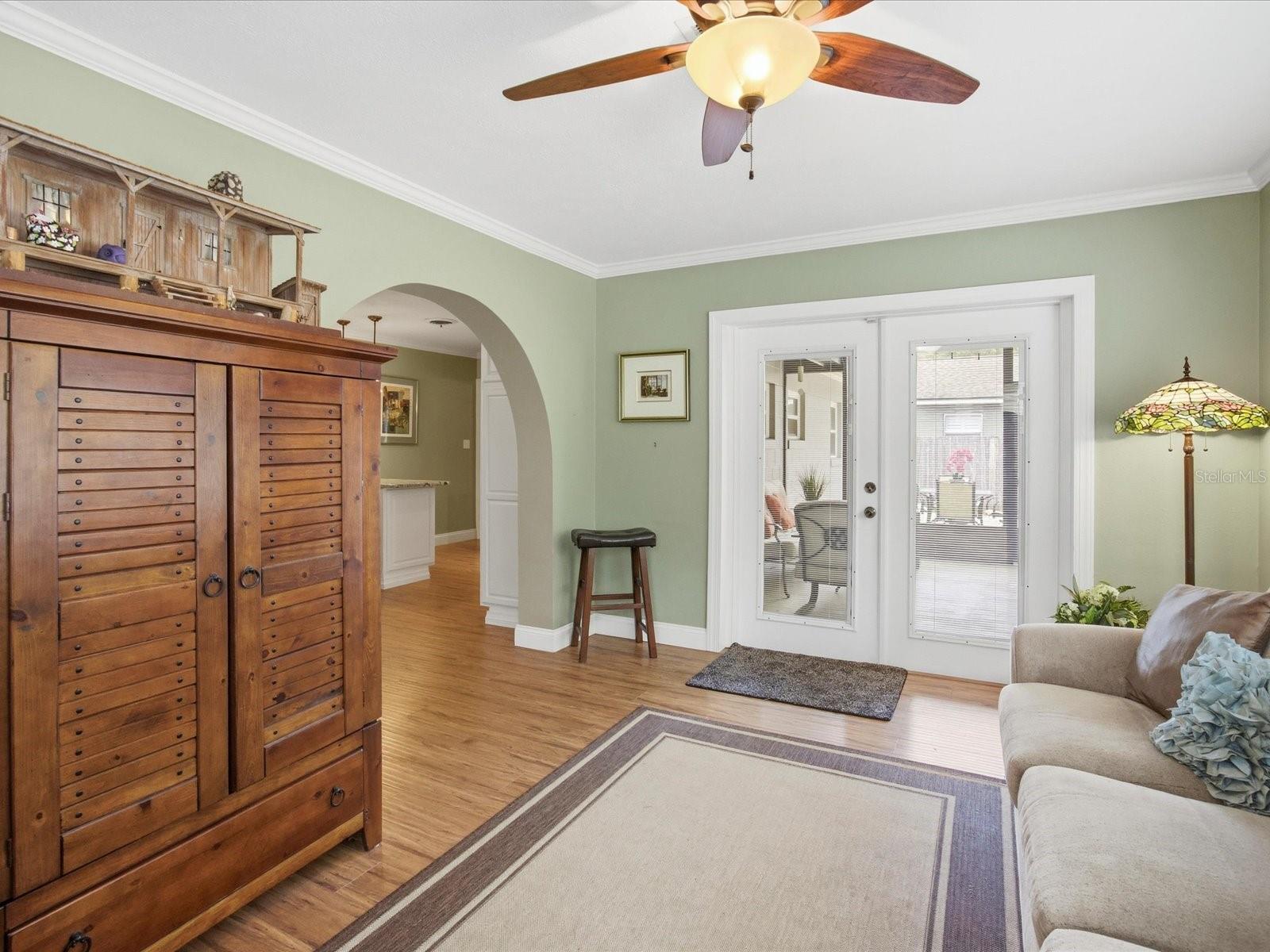 616 FITZWALTER DR