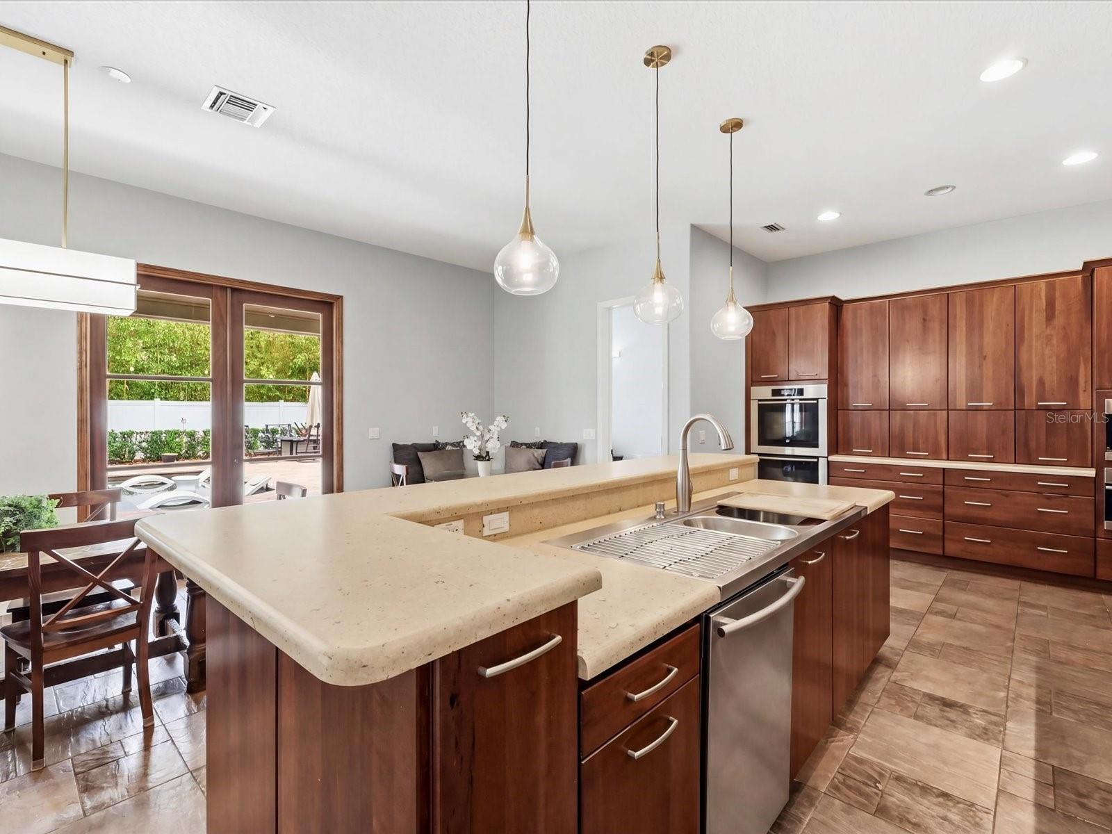 2465 BANCHORY RD