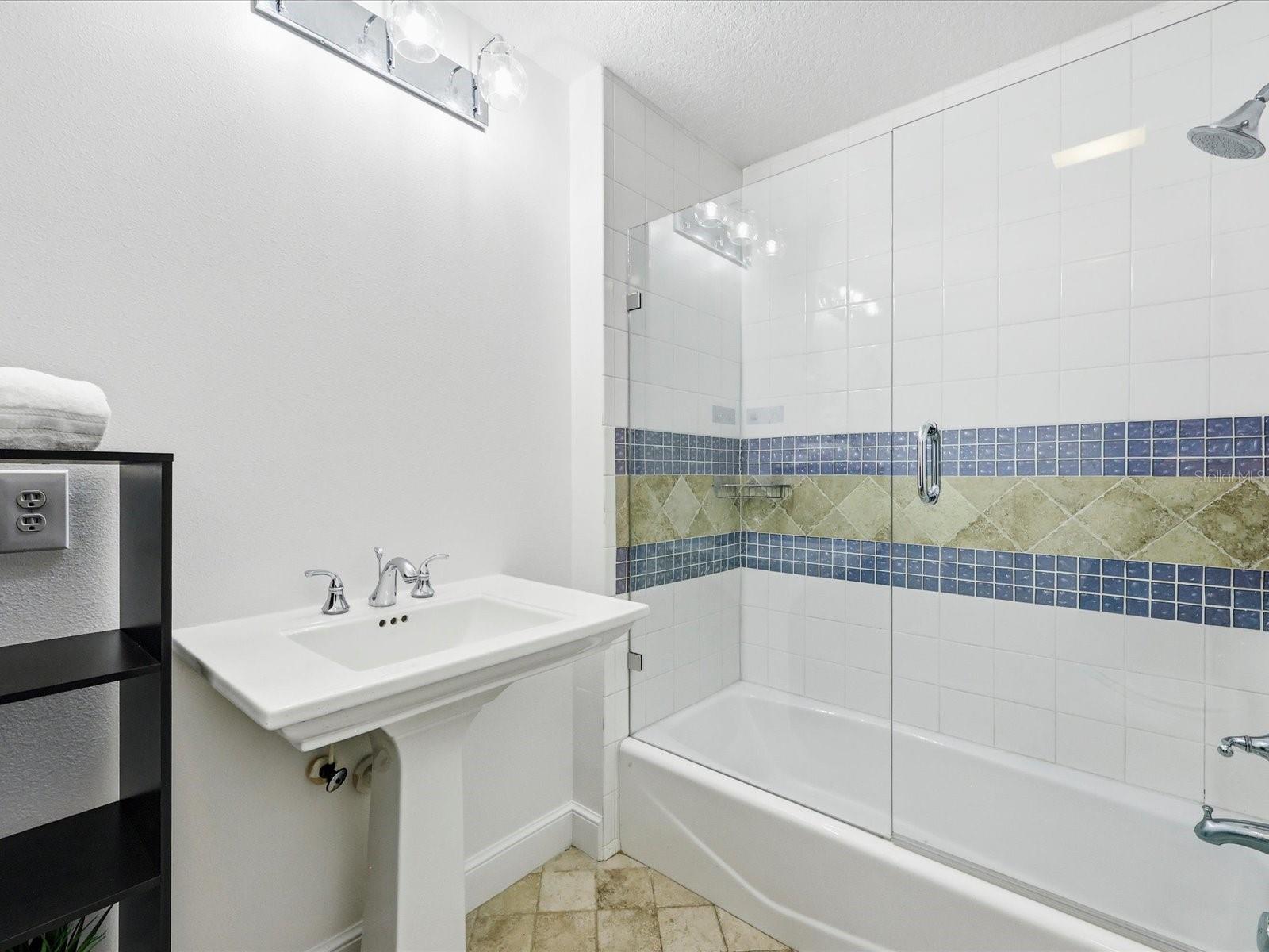 2465 BANCHORY RD