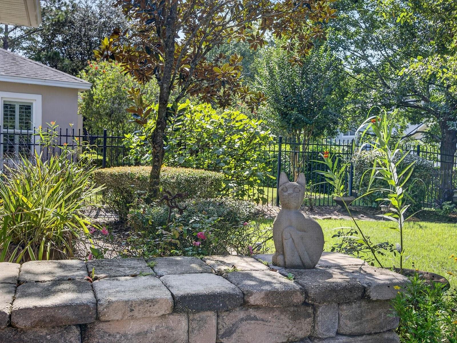 112 BEDFORD CT