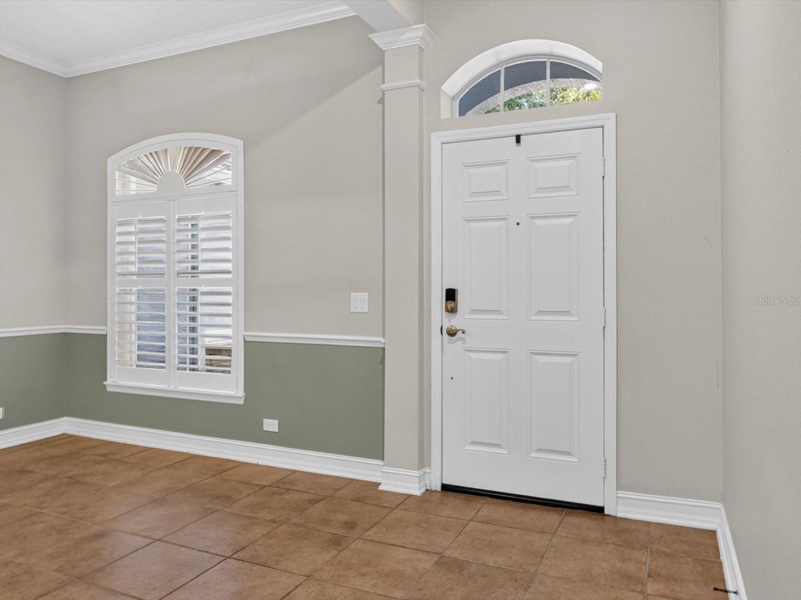 112 BEDFORD CT