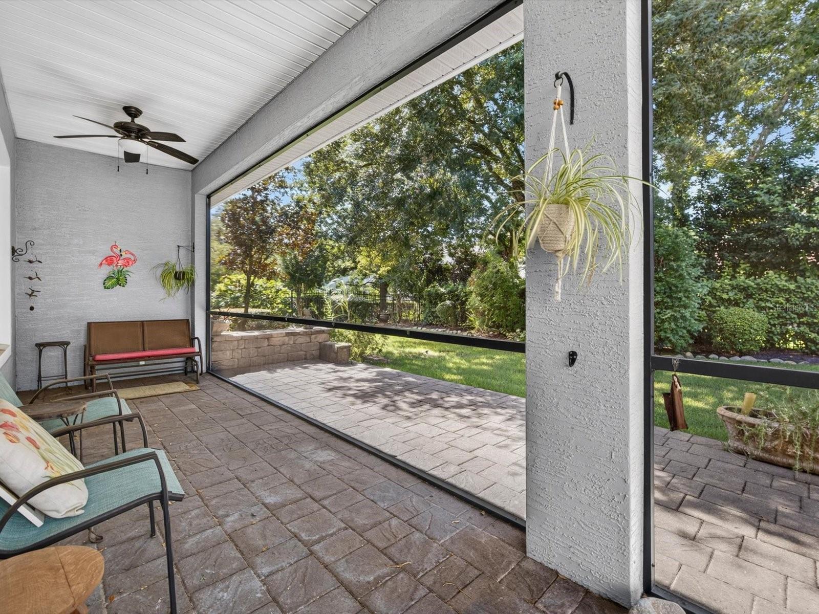 112 BEDFORD CT