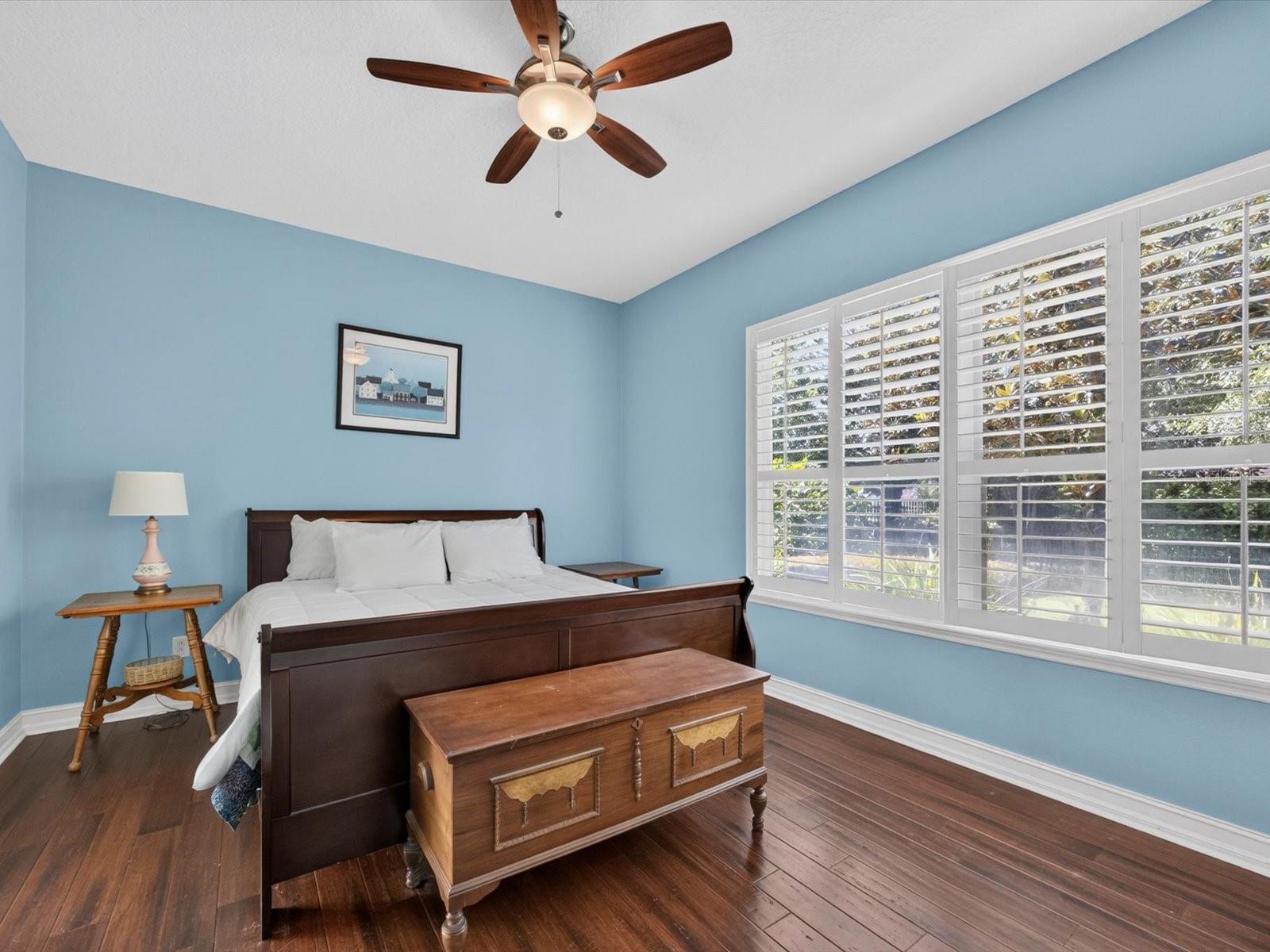112 BEDFORD CT