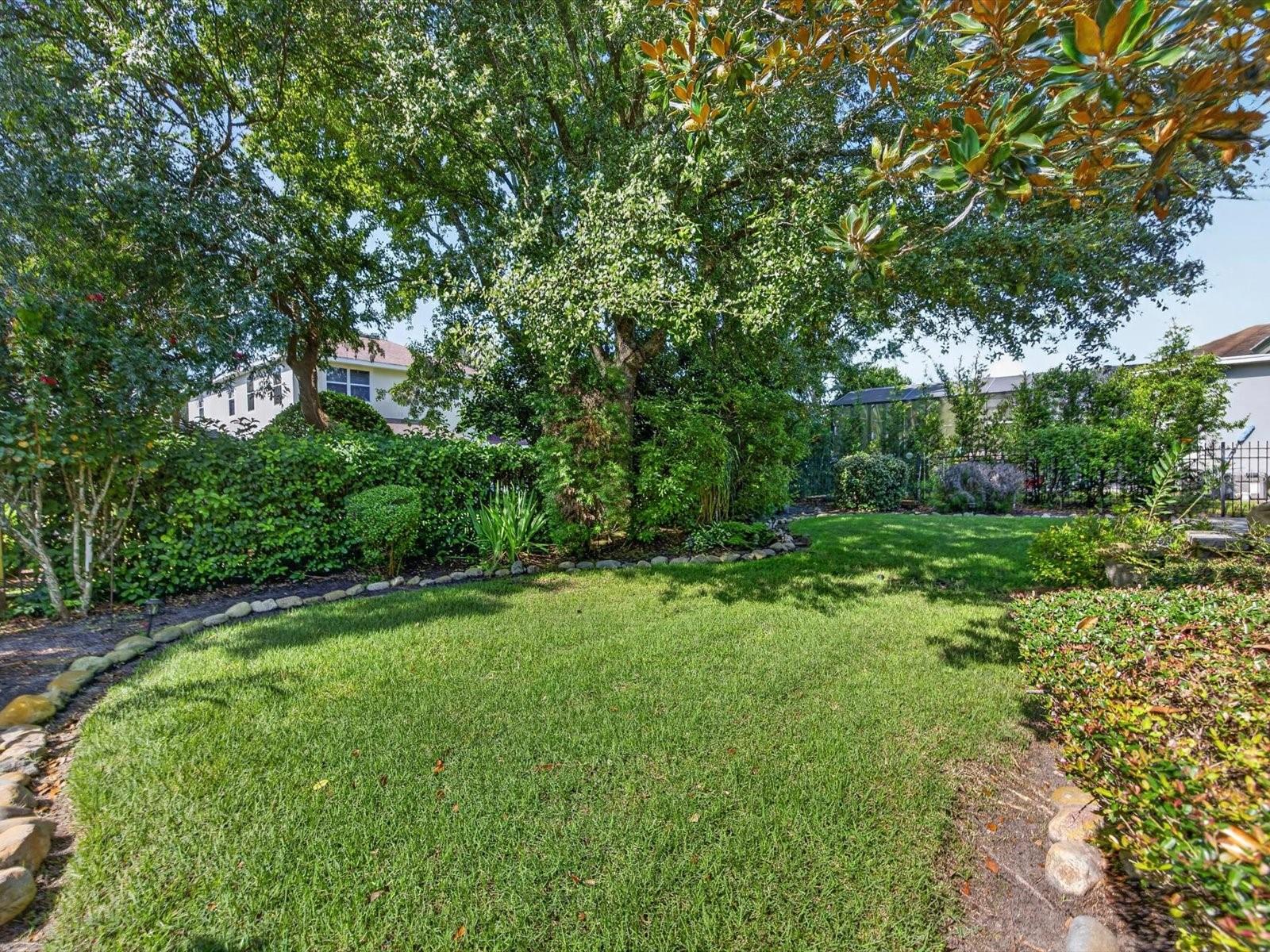 112 BEDFORD CT
