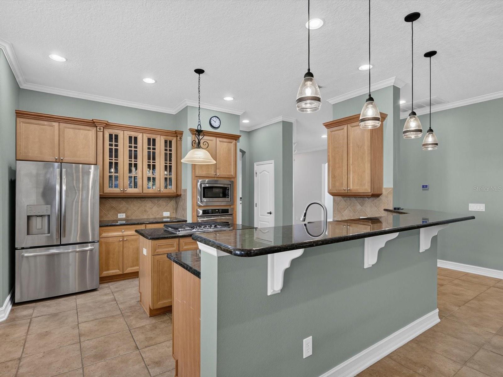 112 BEDFORD CT