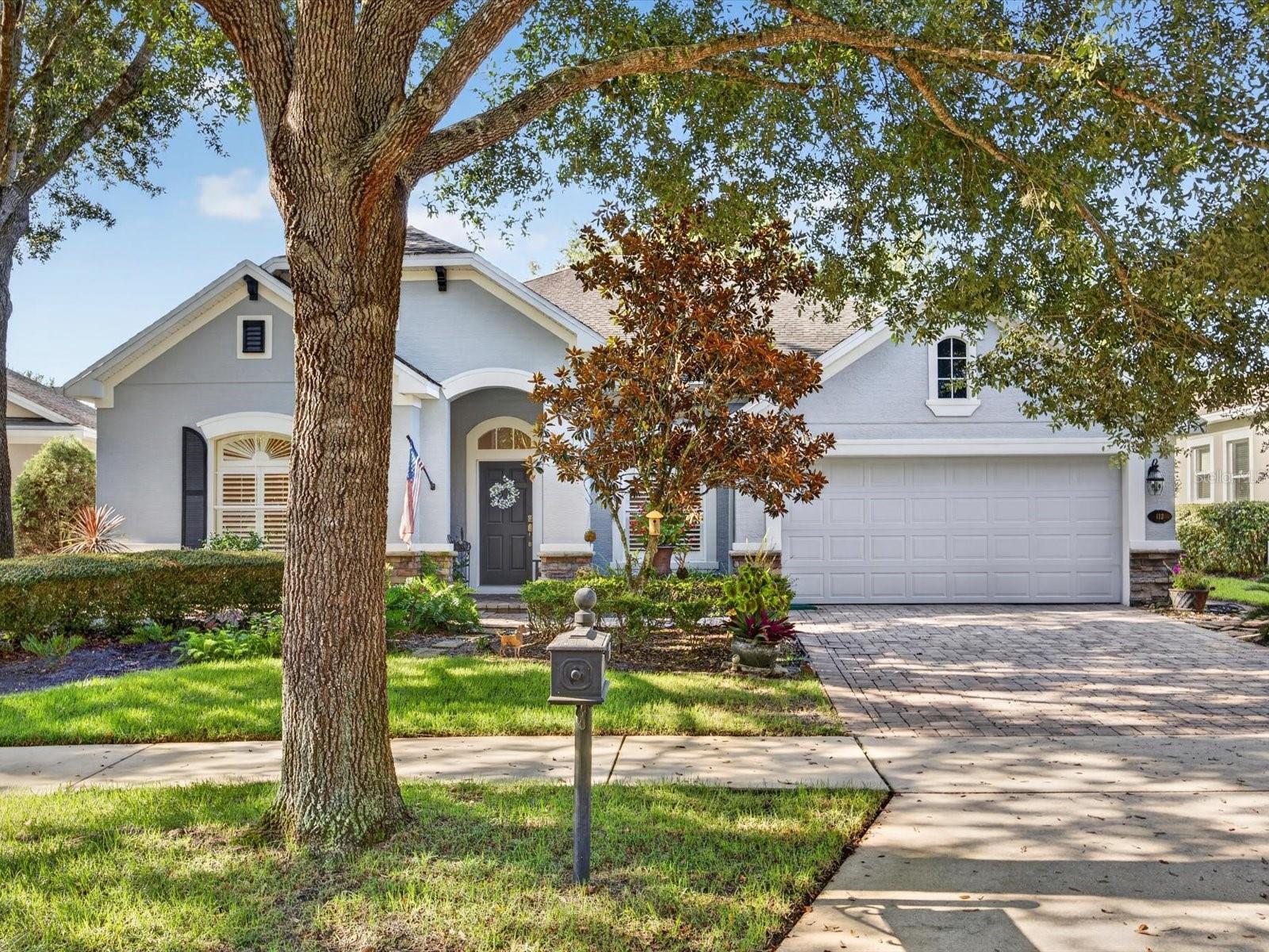 112 BEDFORD CT