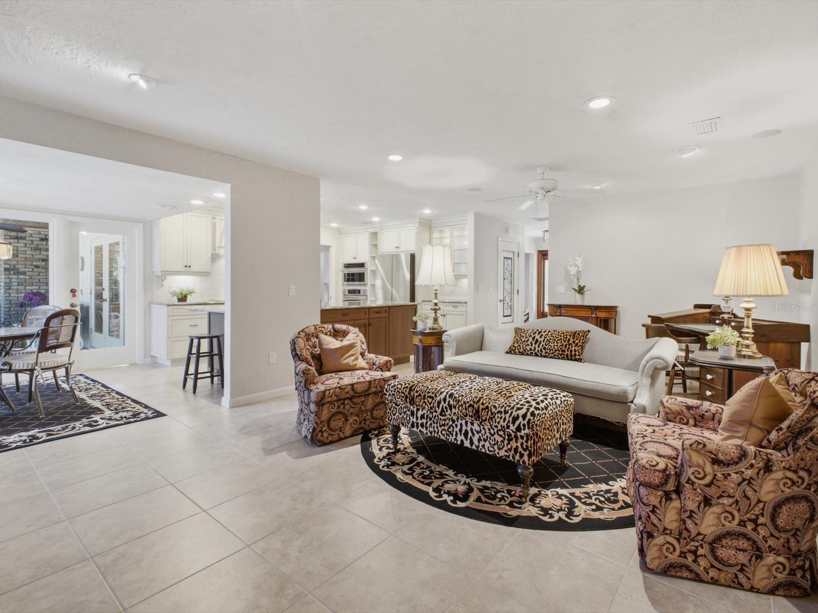 1735 DEMETREE DR