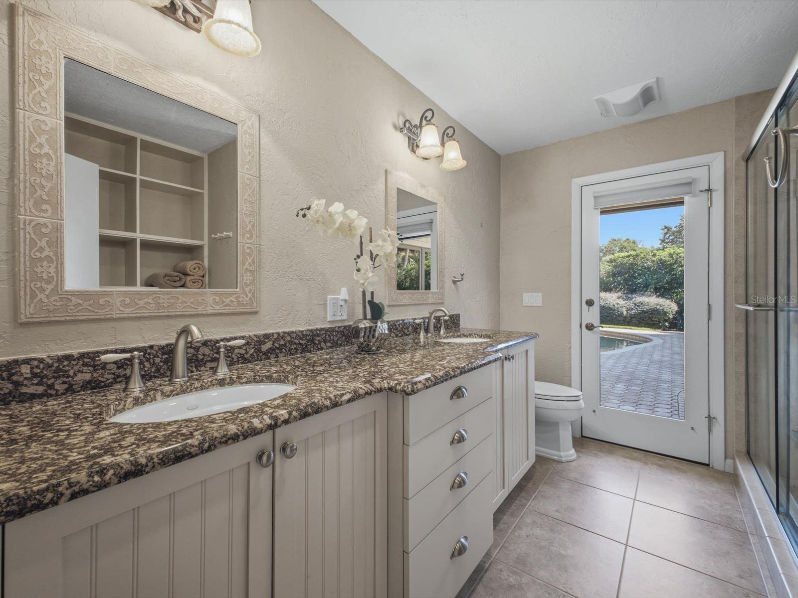 1735 DEMETREE DR