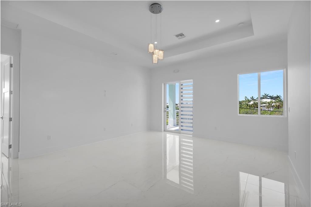 518 Avenida Primiceria