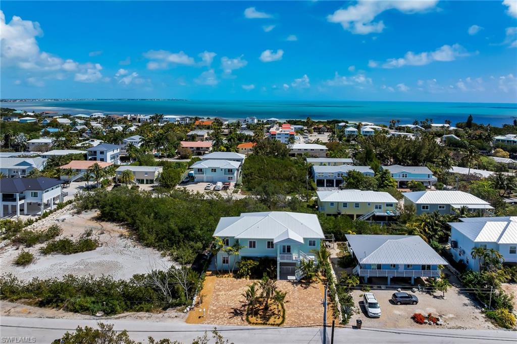 518 Avenida Primiceria