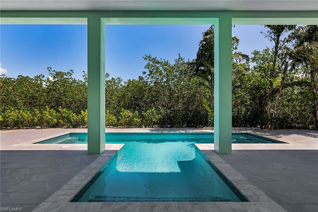 518 Avenida Primiceria