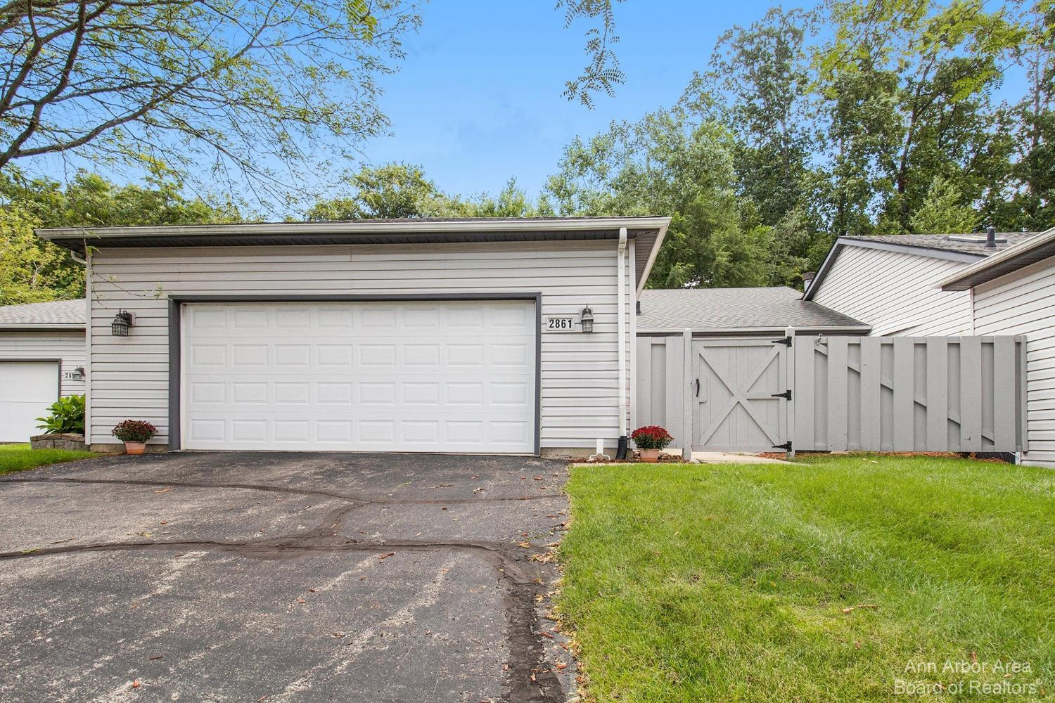 2861 E Telluride