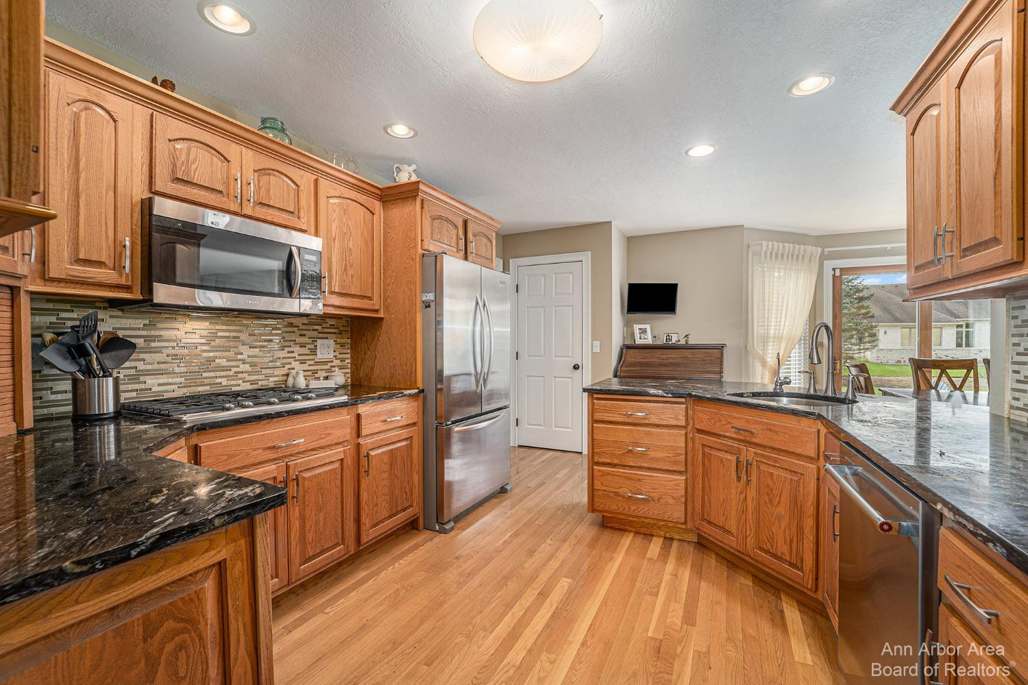 5517 E Dartmoor Drive