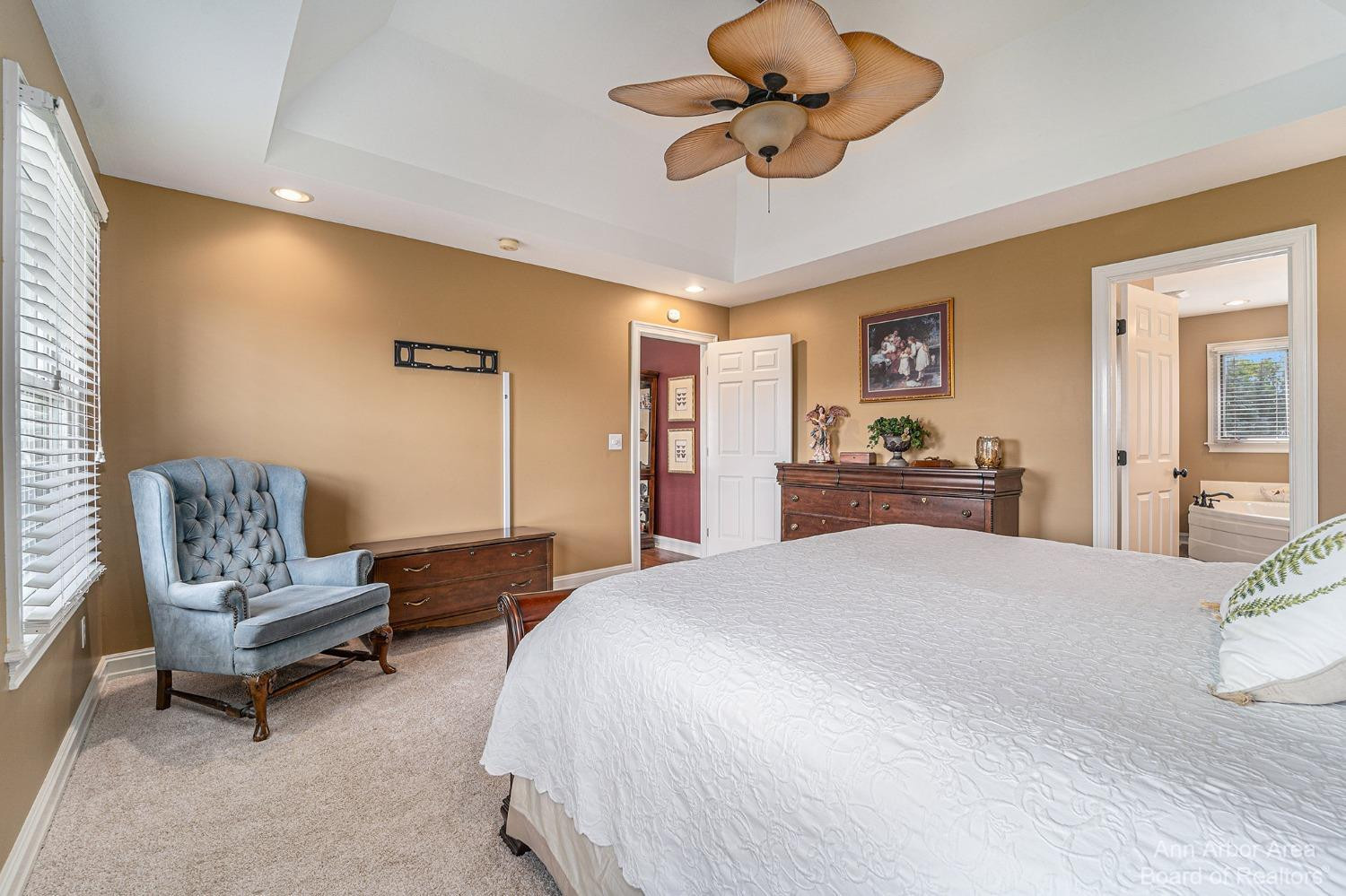 5517 E Dartmoor Drive