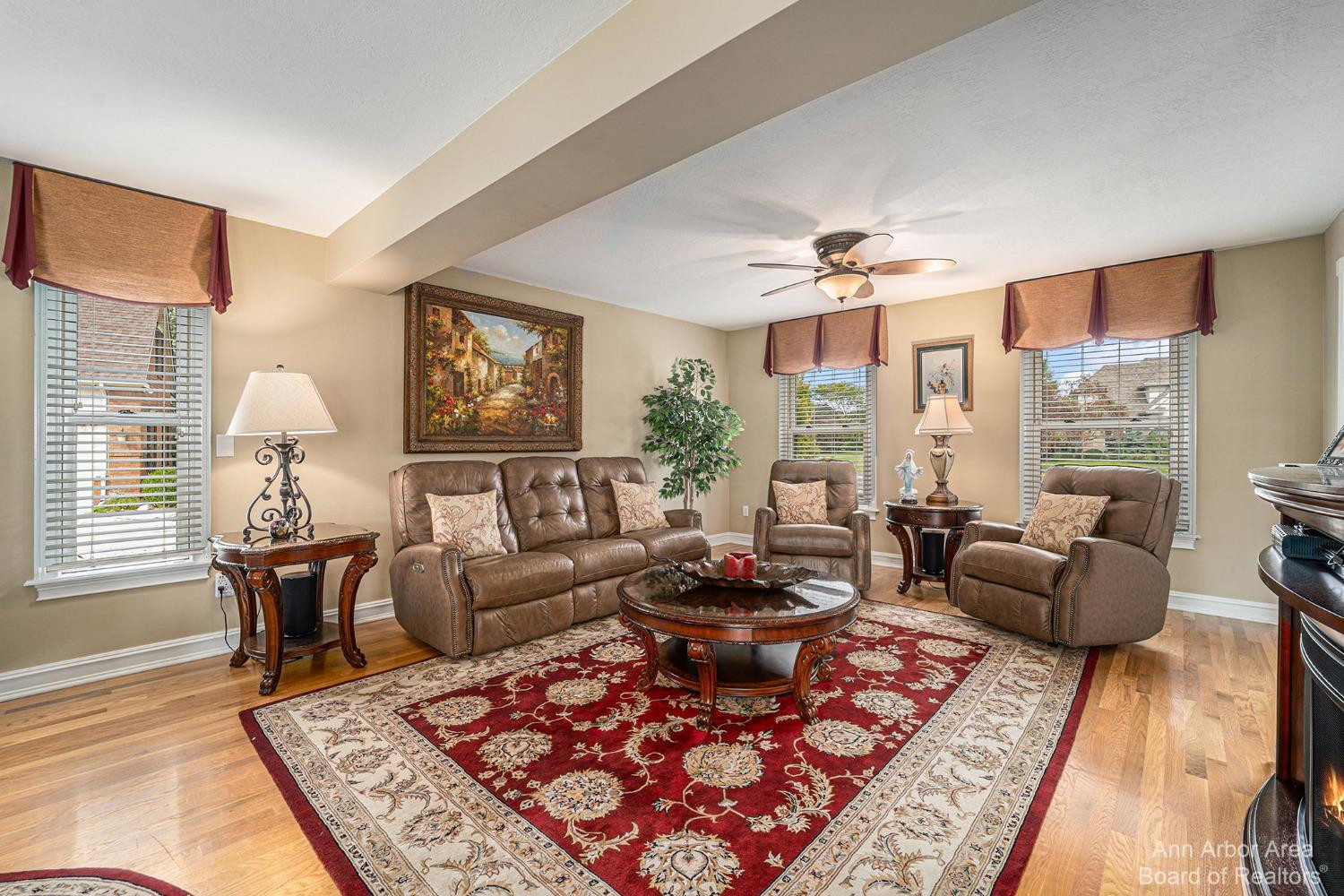 5517 E Dartmoor Drive
