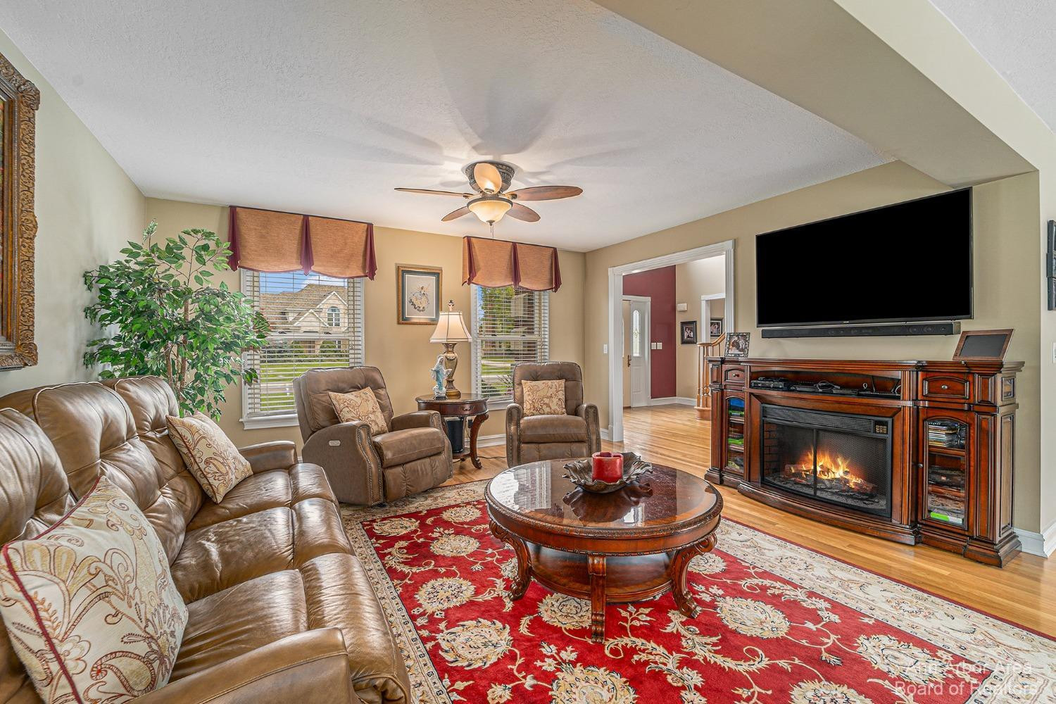 5517 E Dartmoor Drive