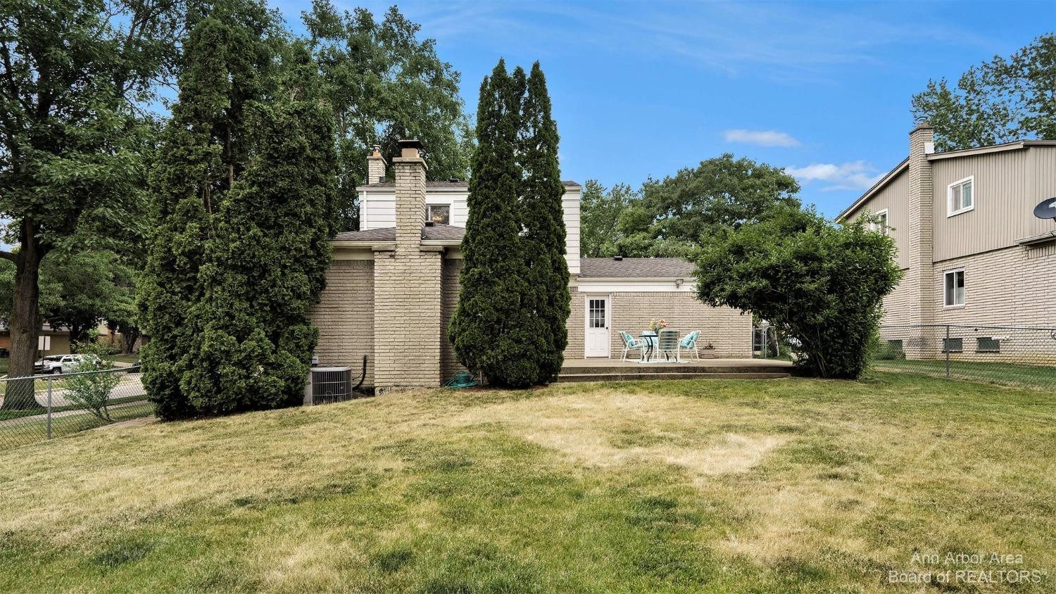 351 Eastlook Drive