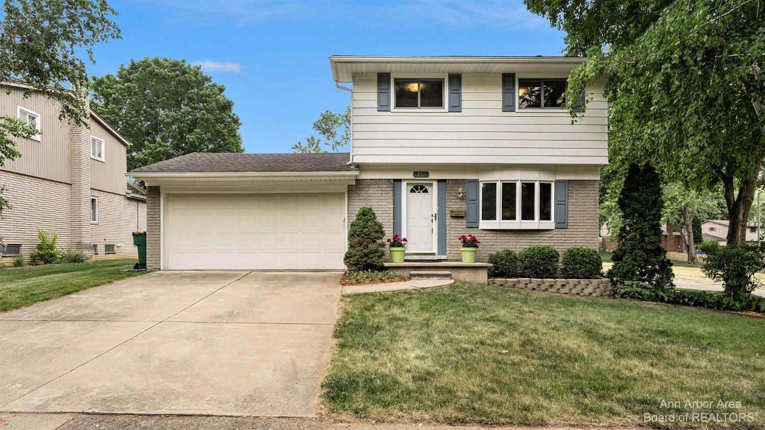 351 Eastlook Drive