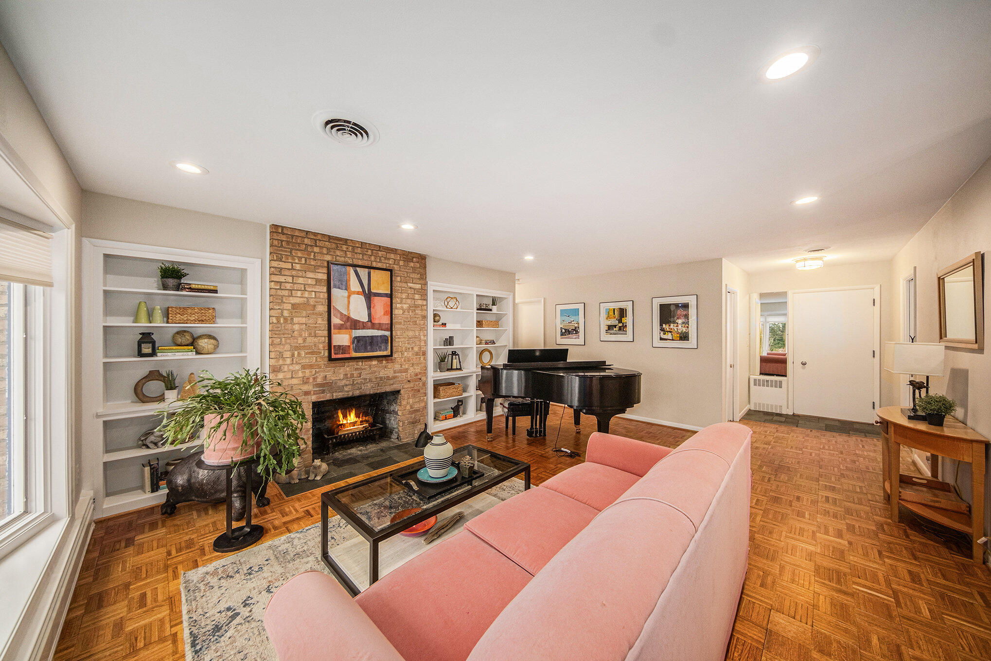 209 W Russell Street