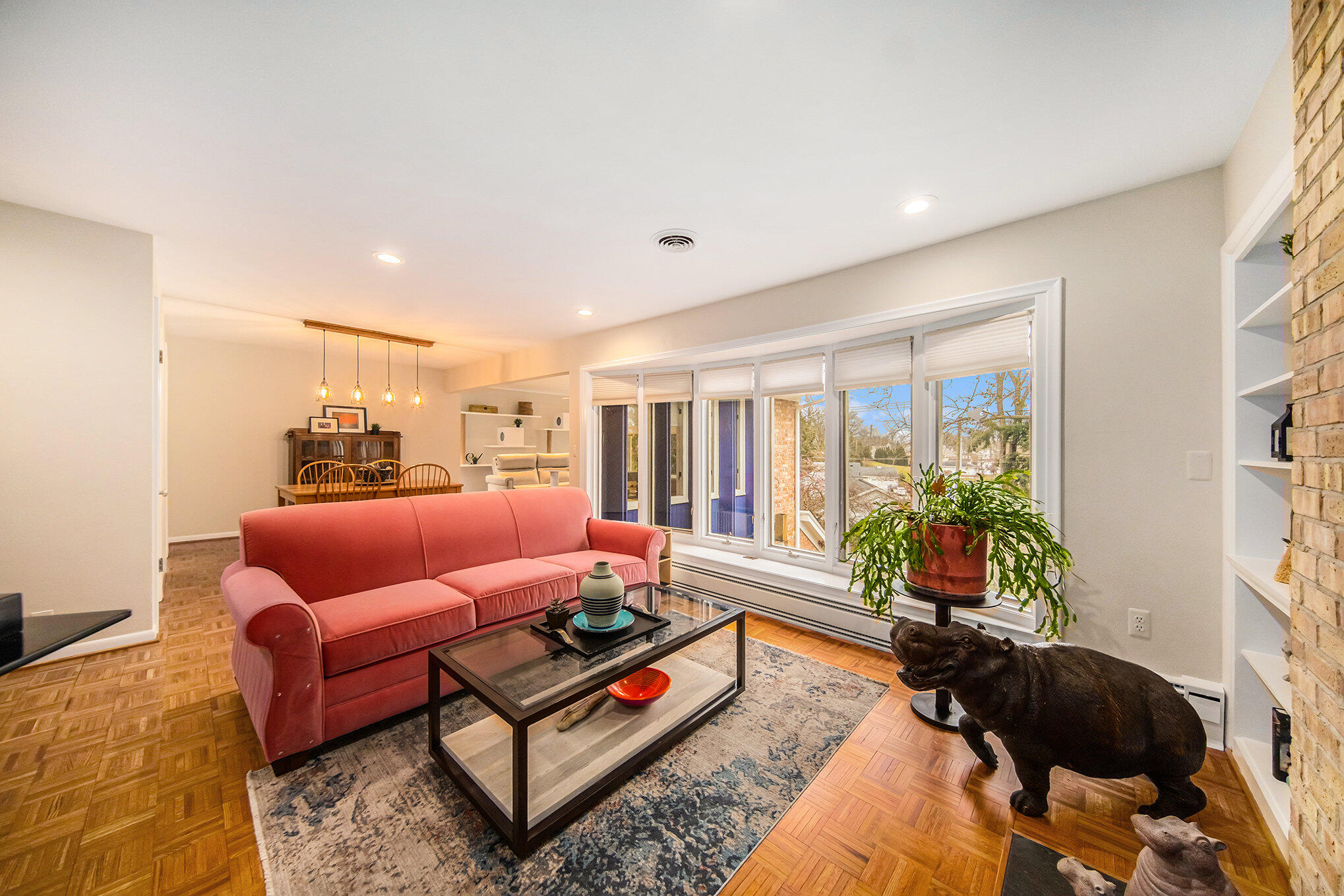 209 W Russell Street
