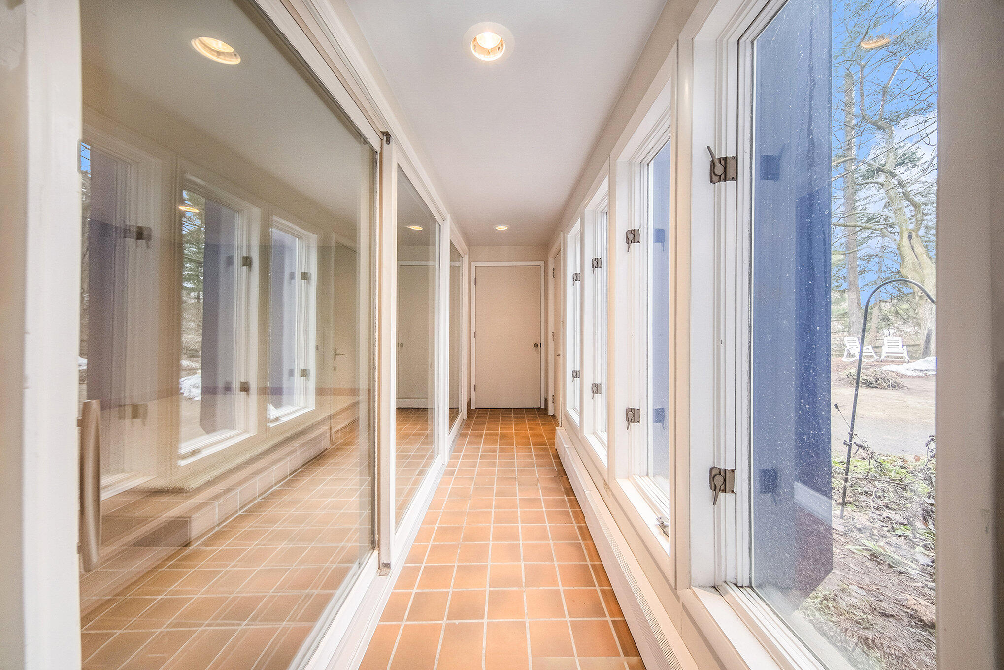 209 W Russell Street