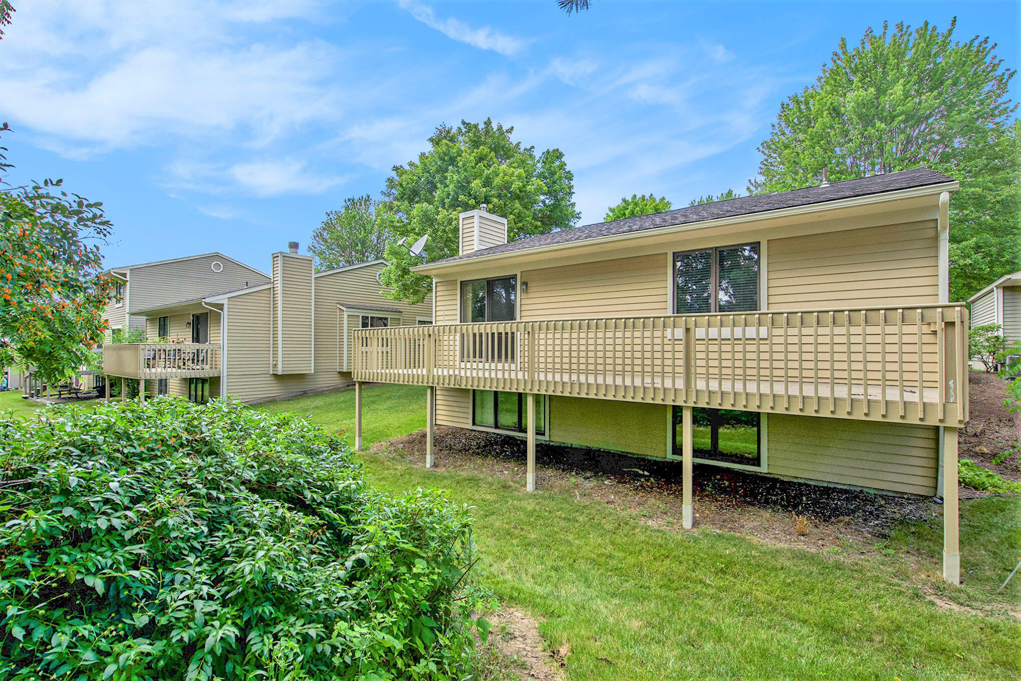 615 Woodcreek Circle, 4