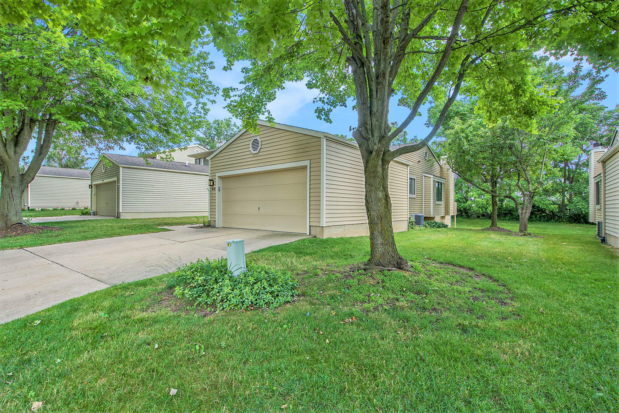 615 Woodcreek Circle, 4