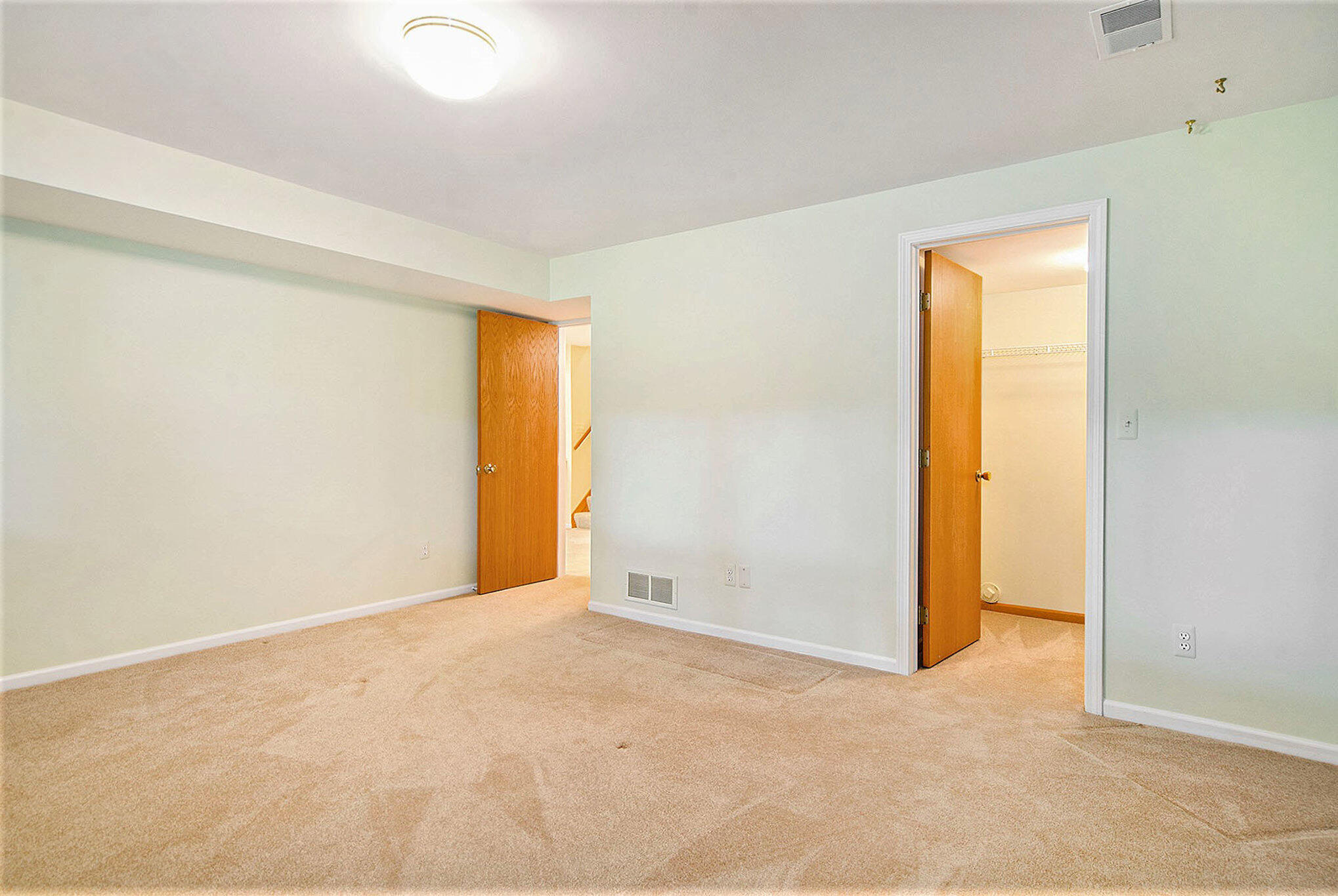 615 Woodcreek Circle, 4