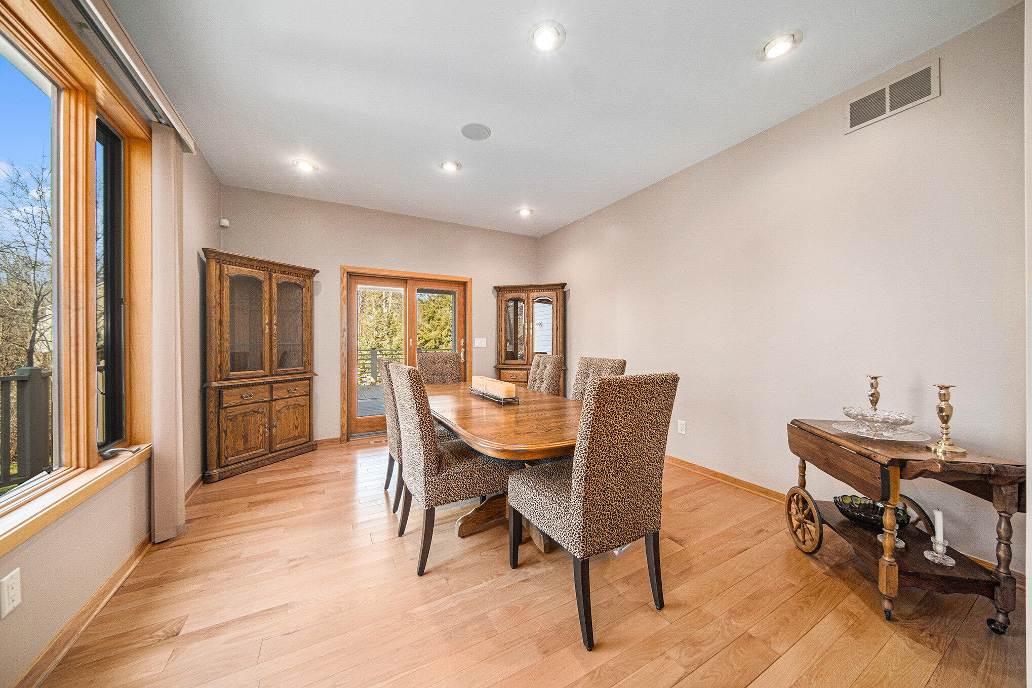 1002 Arboretum Court