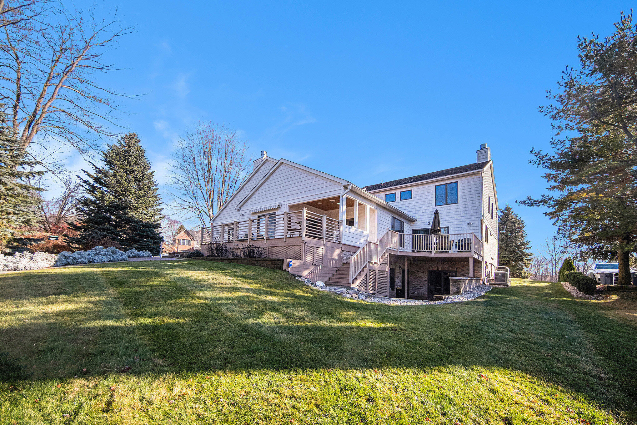 1002 Arboretum Court