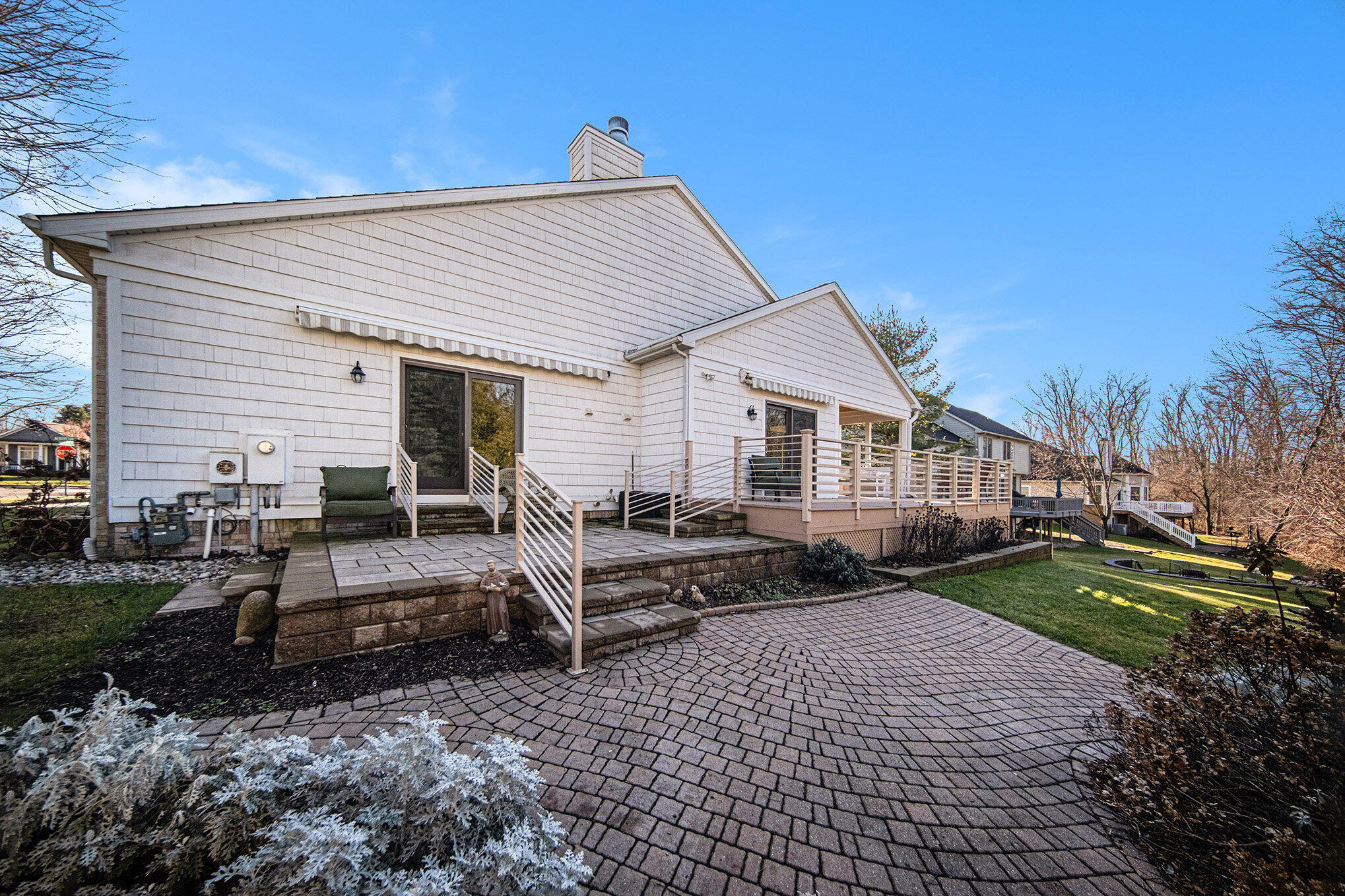 1002 Arboretum Court