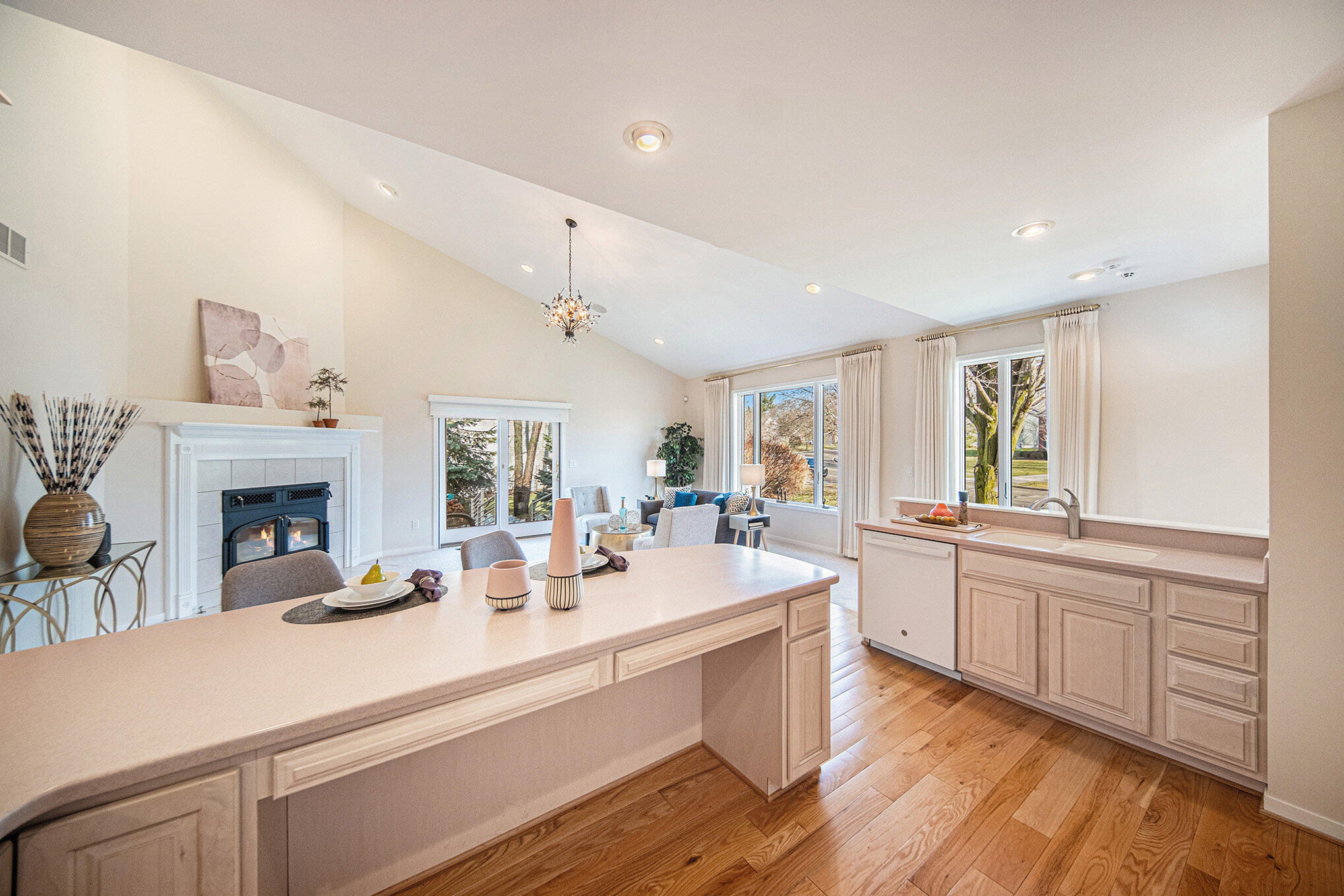 1002 Arboretum Court