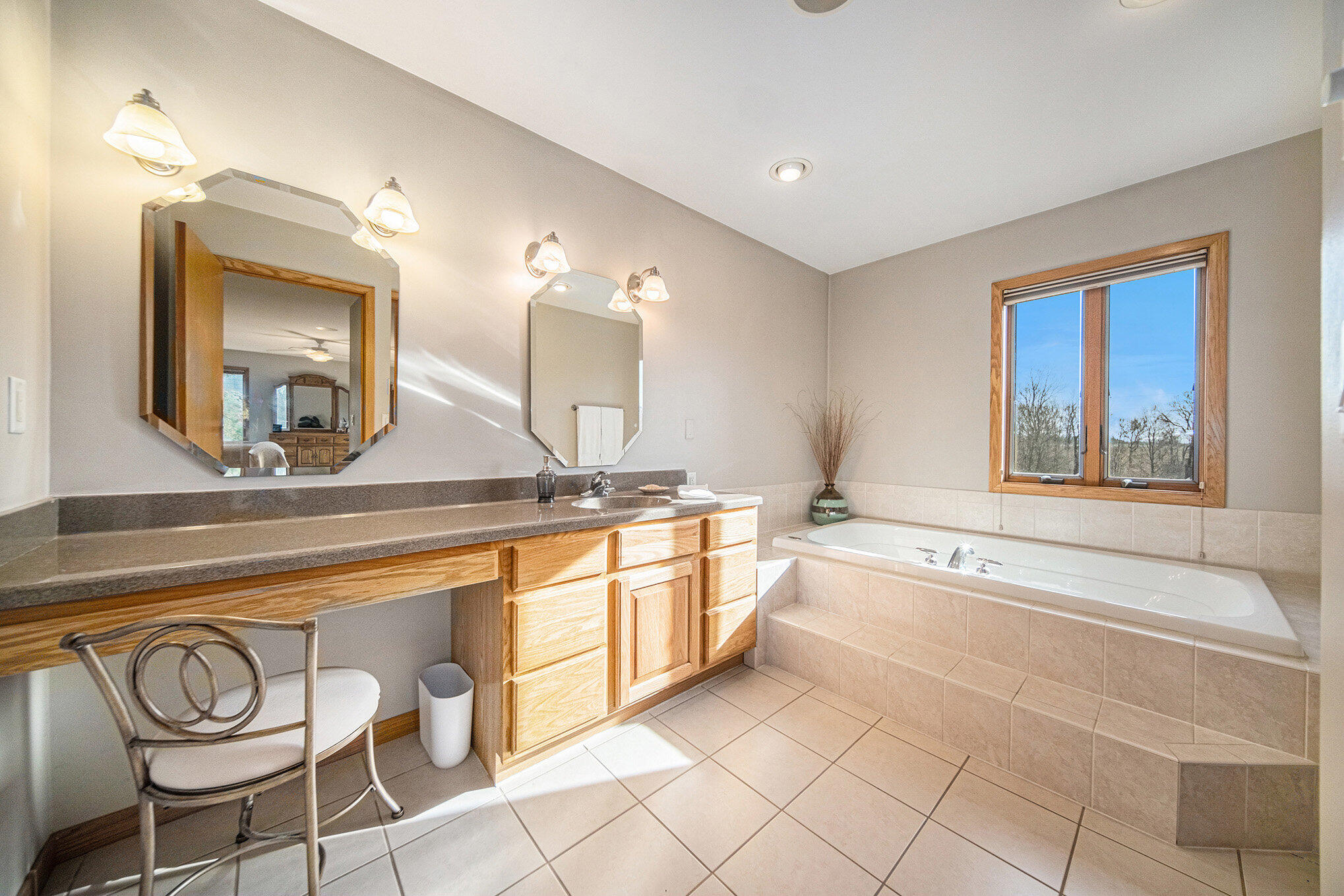 1002 Arboretum Court