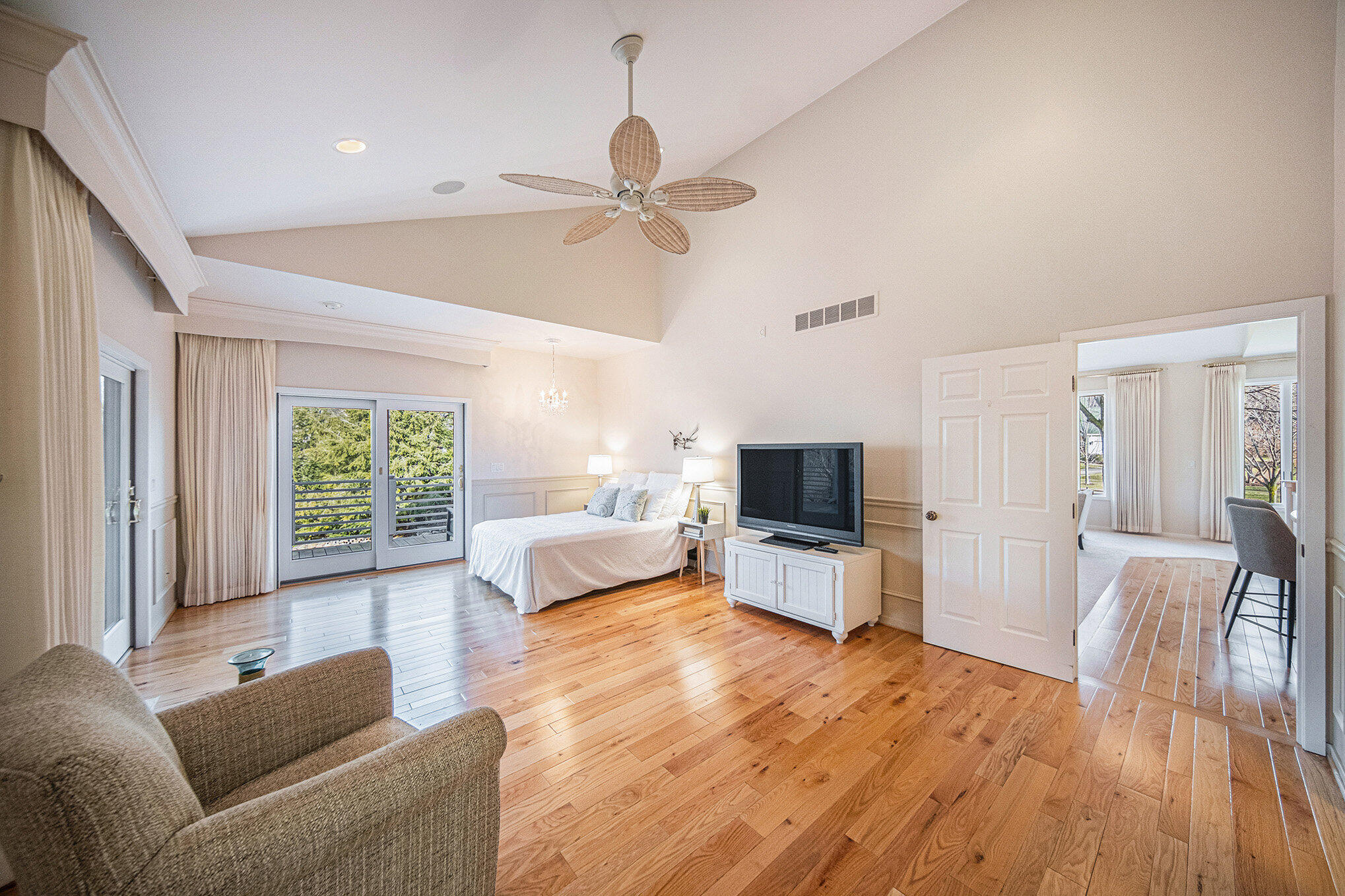 1002 Arboretum Court