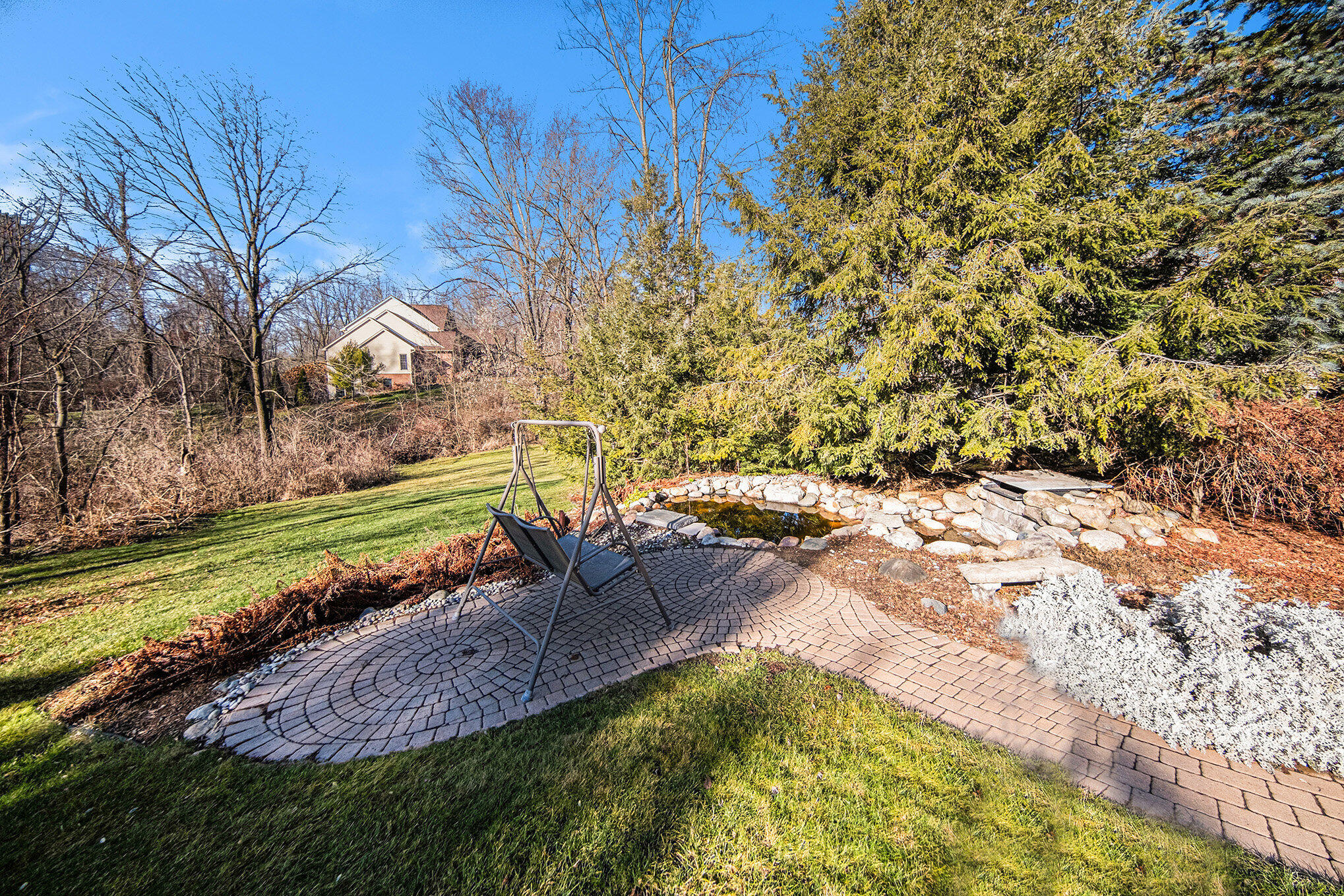 1002 Arboretum Court
